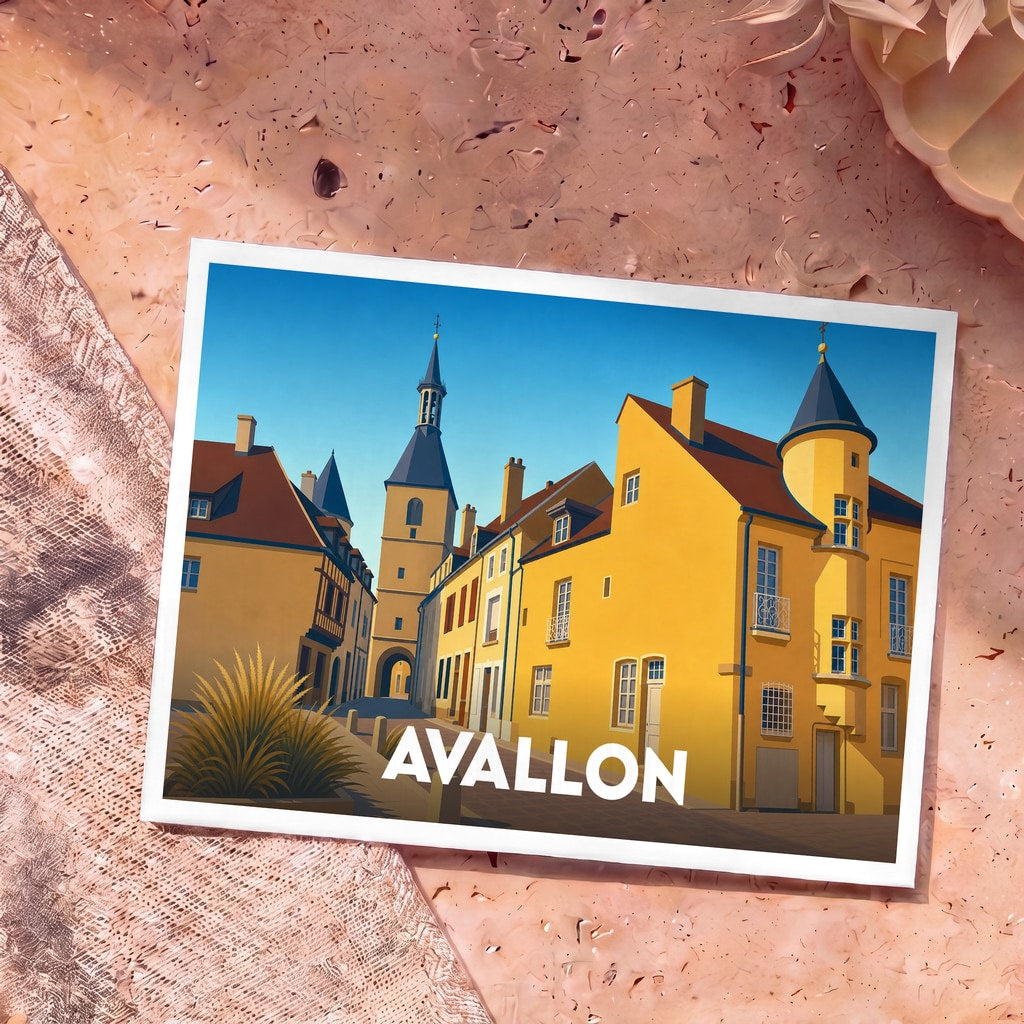 Carte postale souvenir de la ville d'Avallon présentant une illustration stylisée de ses bâtiments historiques et de sa tour de l'horloge.