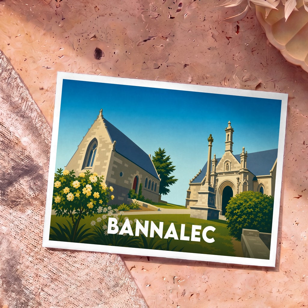 Carte postale souvenir de la ville de Bannalec avec une illustration stylisée d'églises bretonnes.