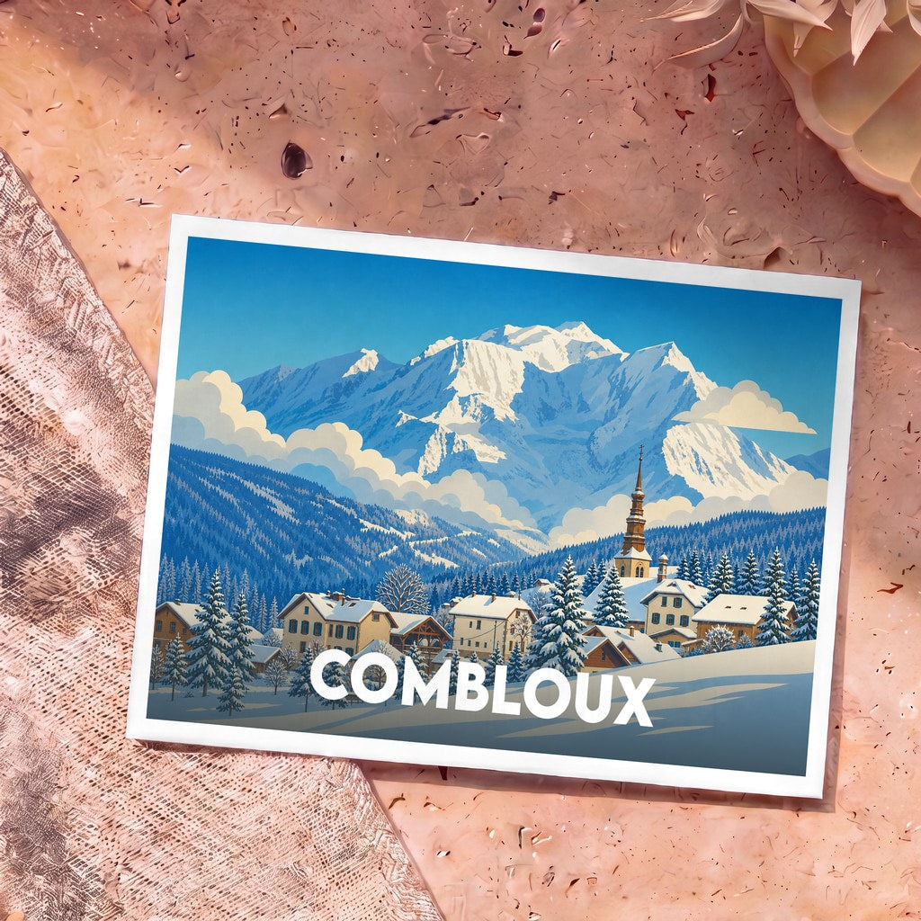 Carte postale souvenir de la ville de Combloux arborant une illustration stylisée d'un village de montagne enneigé.