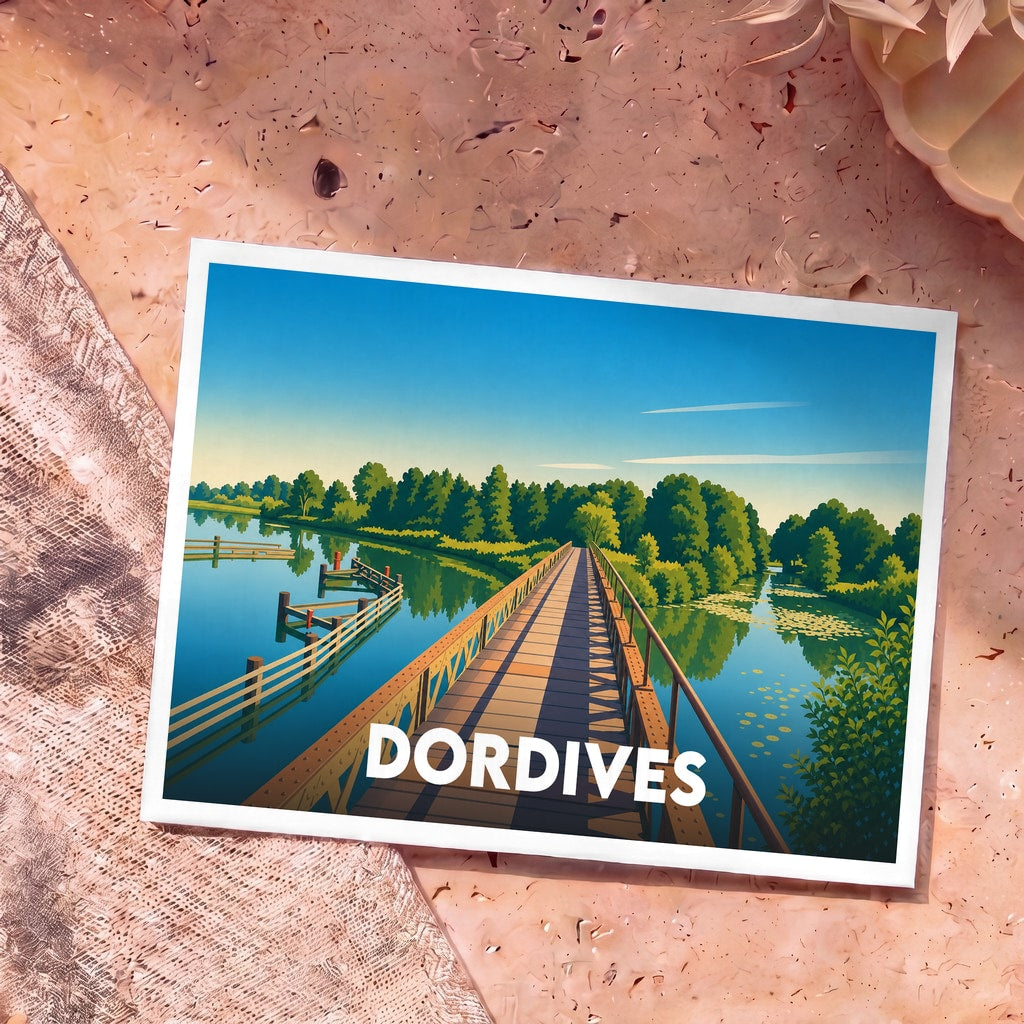 Carte postale souvenir de la ville de Dordives avec une illustration stylisée d'un pont en bois sur une rivière calme entourée de verdure.