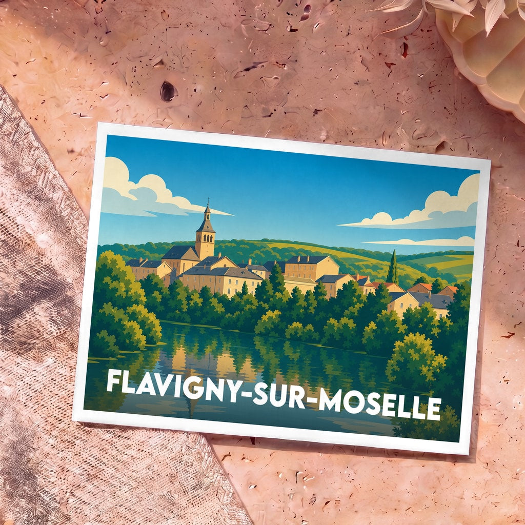 Carte postale souvenir de Flavigny-sur-Moselle présentant une illustration stylisée du village et de son église se reflétant dans la rivière.