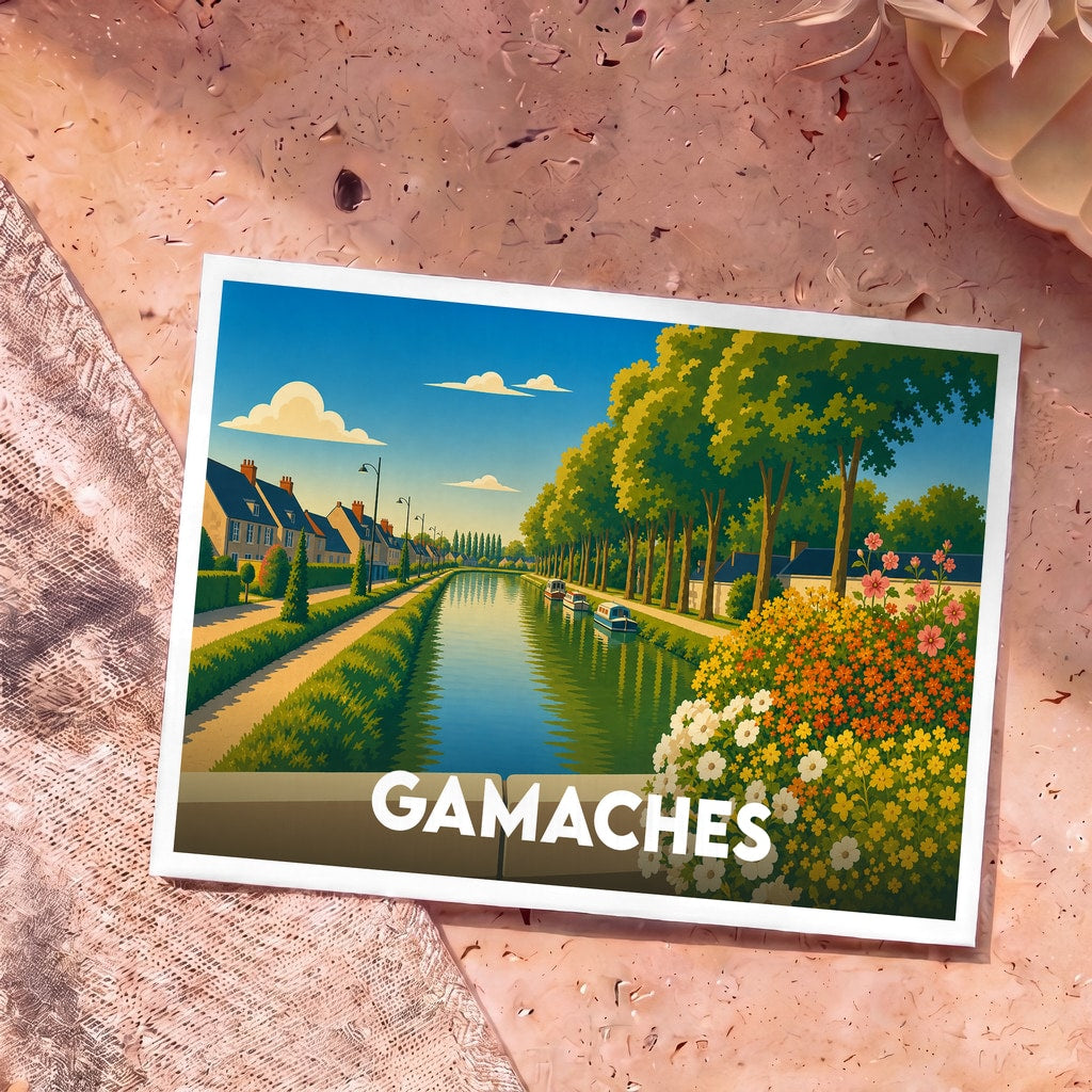 Carte postale souvenir de la ville de Gamaches avec une illustration stylisée d'un canal bordé d'arbres et de maisons.