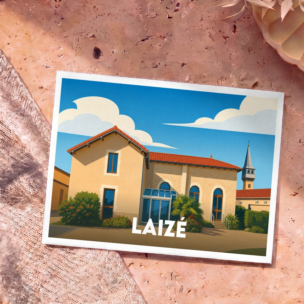 Carte postale souvenir de la ville de Laizé avec une illustration stylisée d'un bâtiment typique sous un ciel bleu.