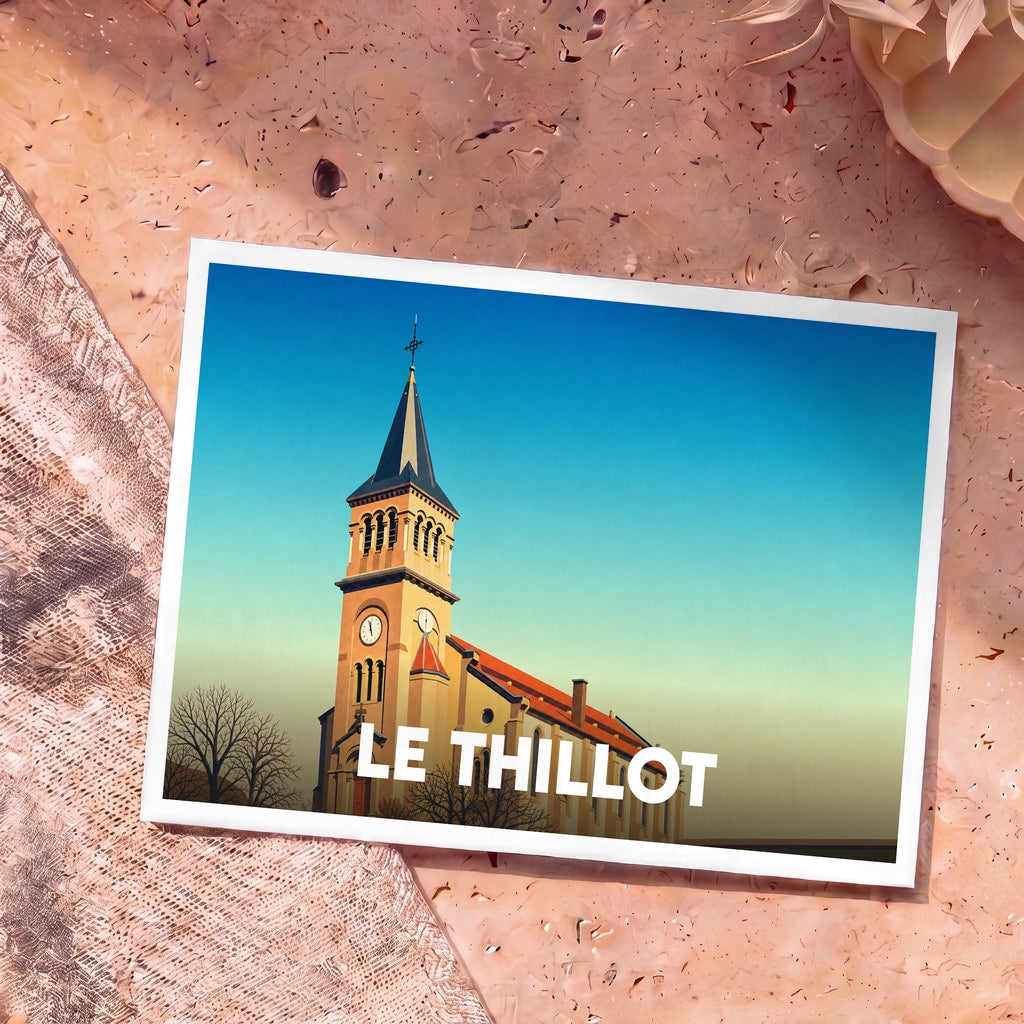 Carte postale souvenir de la ville de Le Thillot avec une illustration stylisée de son église.