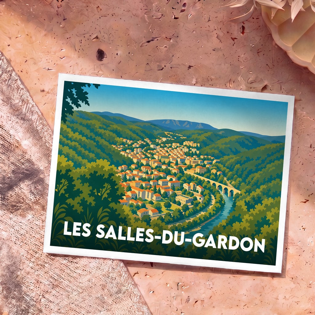 Carte postale souvenir de la ville de Les Salles-du-Gardon avec une illustration stylisée d'un village niché dans une vallée verdoyante.