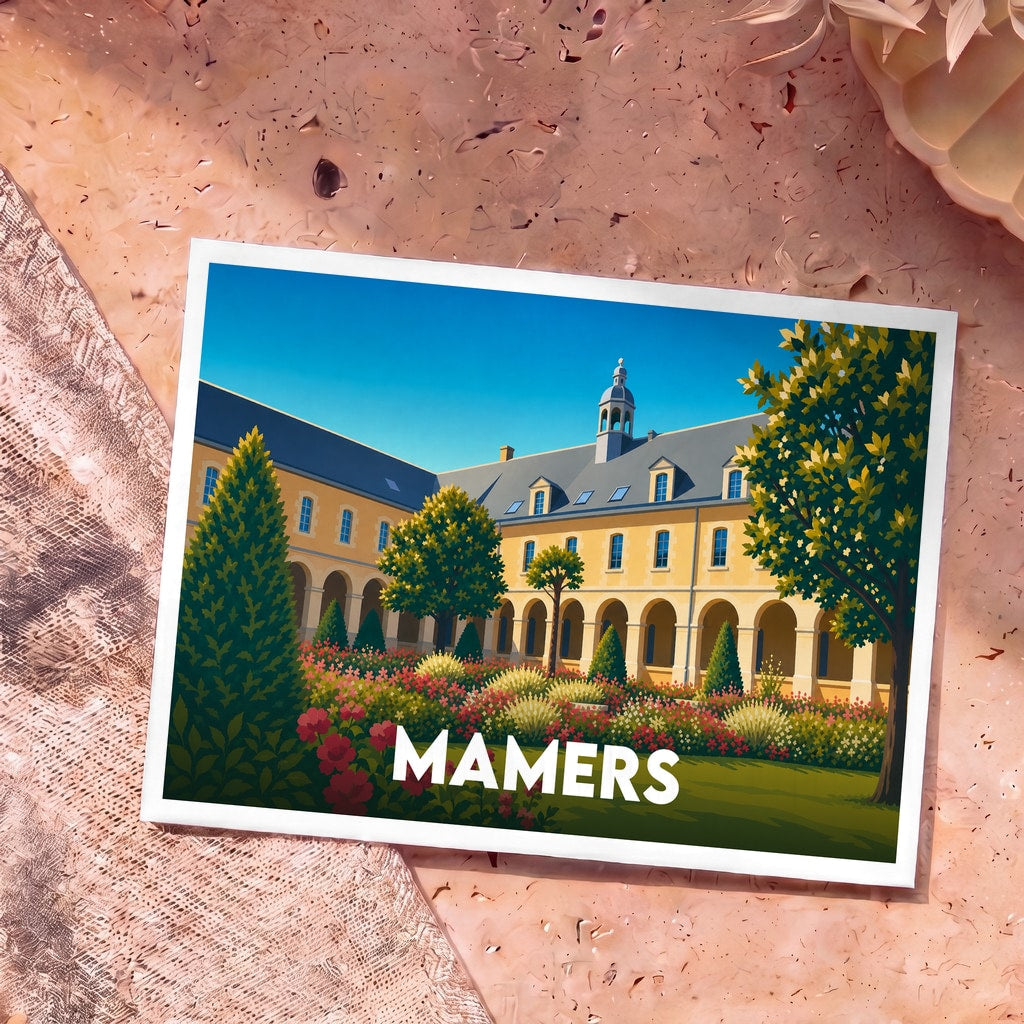 Carte postale souvenir de la ville de Mamers avec une illustration stylisée de son cloître fleuri.