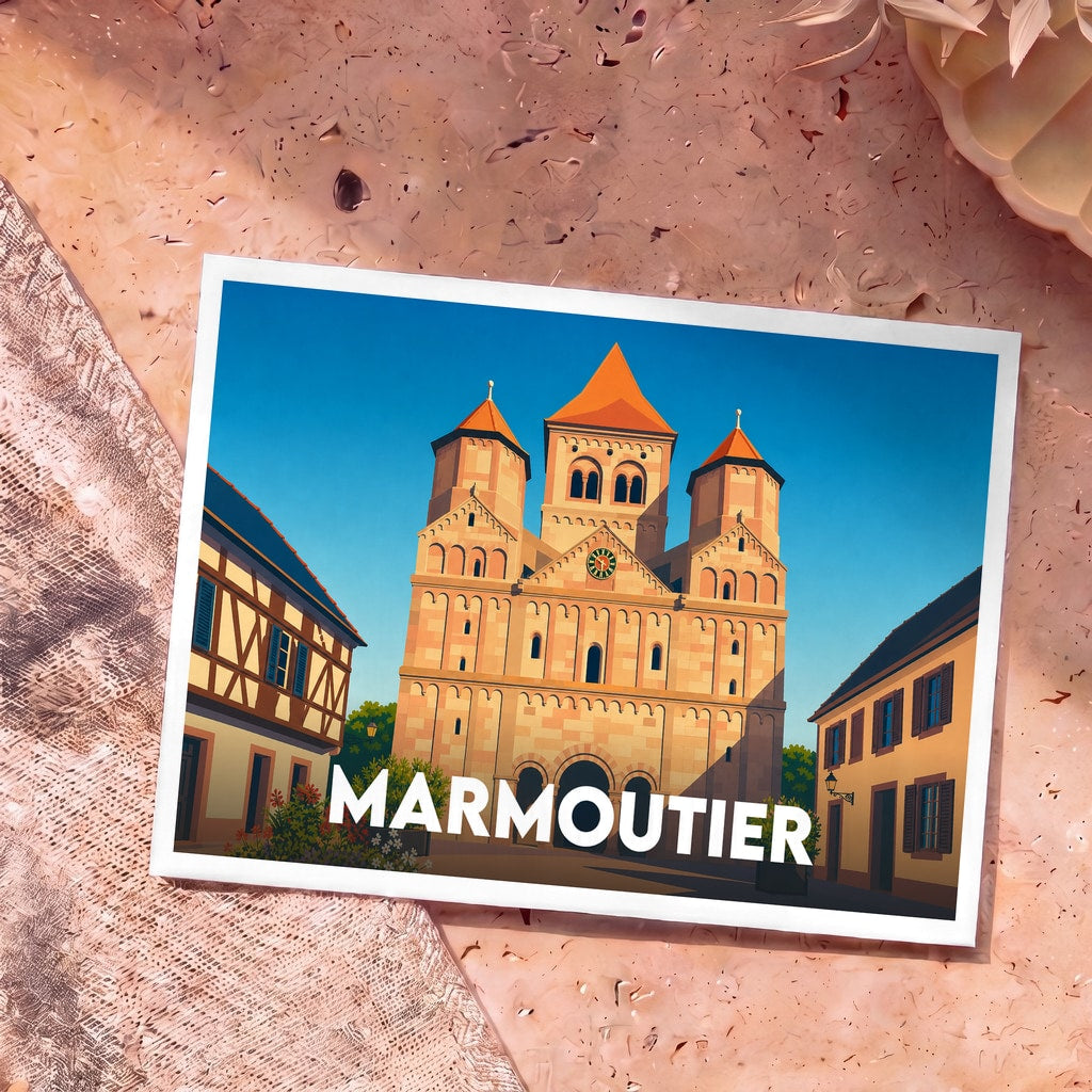 Carte postale souvenir de la ville de Marmoutier avec une illustration stylisée de son abbaye et de maisons à colombages.