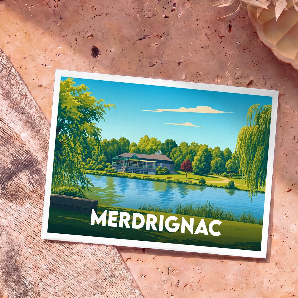 Carte postale souvenir de la ville de Merdrignac avec une illustration stylisée d'un bâtiment au bord d'un étang.