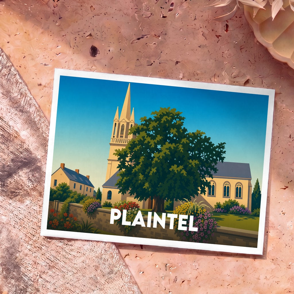 Carte postale souvenir de la ville de Plaintel illustrée par une église et un grand arbre stylisés.