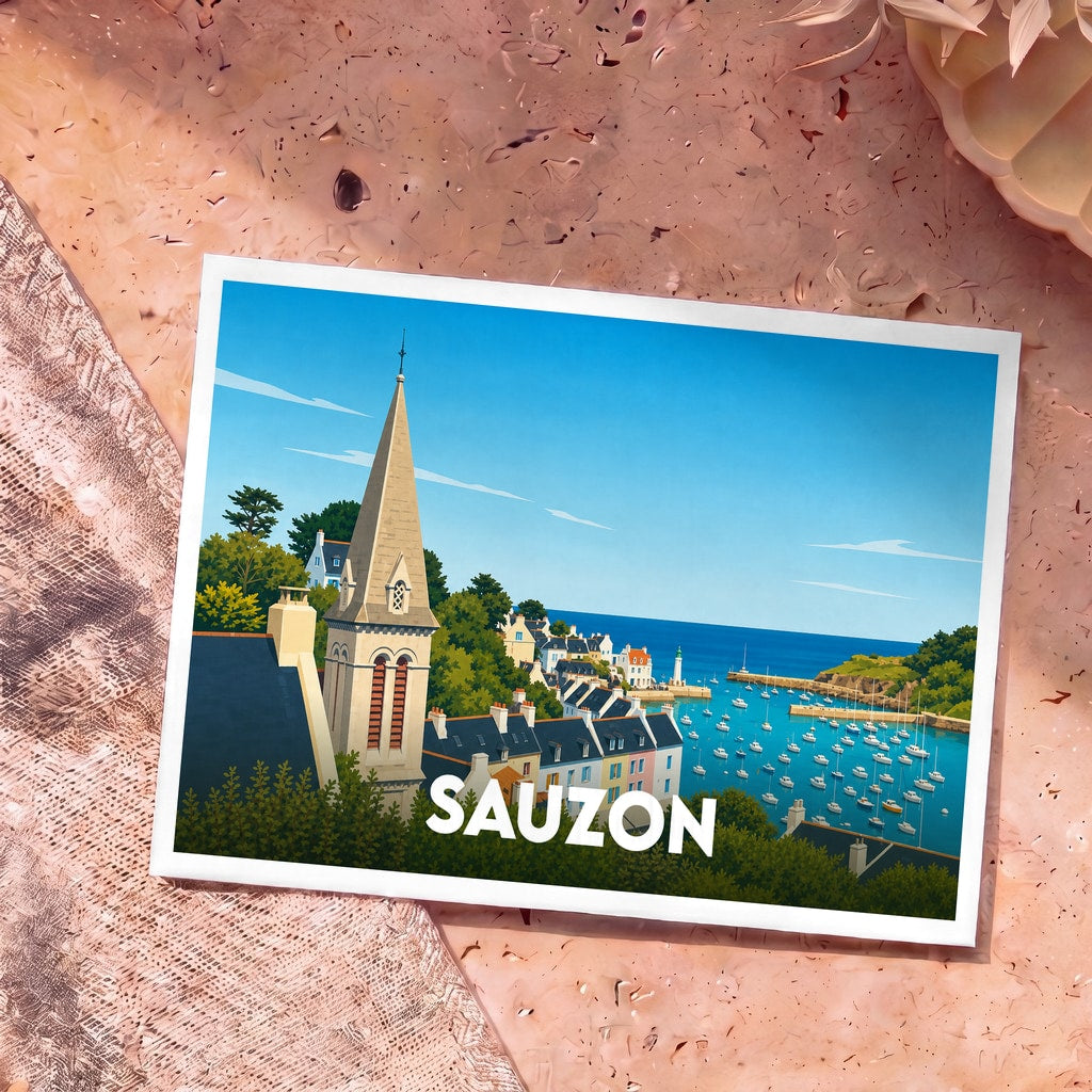 Carte postale souvenir de la ville de Sauzon avec une illustration stylisée de son port et de son église.