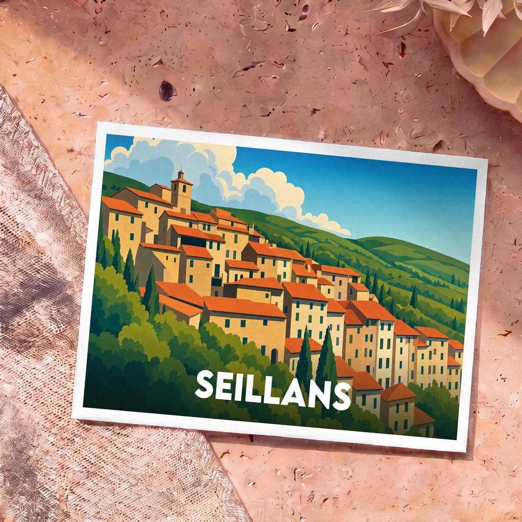 Carte postale souvenir de la ville de Seillans illustrant son village perché au style graphique et coloré.