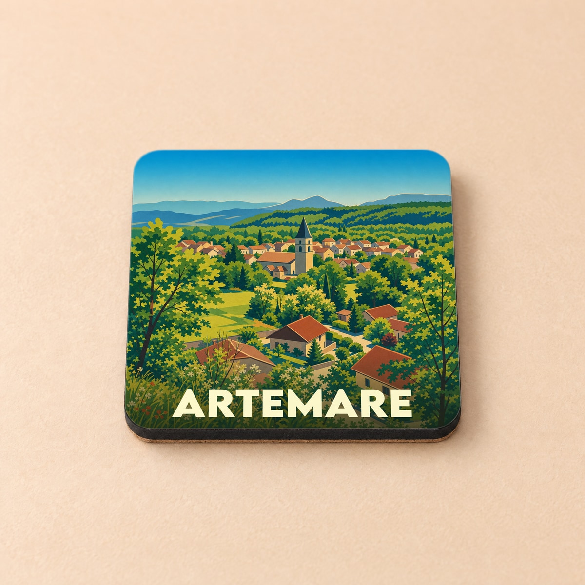 Dessous de verre souvenir de la ville d'Artemare avec une illustration stylisée d'un village niché dans la verdure.