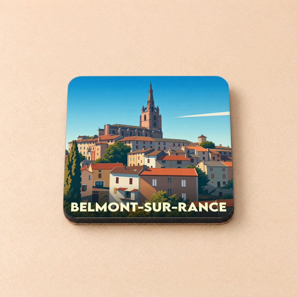 Dessous de verre souvenir de Belmont-sur-Rance avec une illustration stylisée du village et de son église.