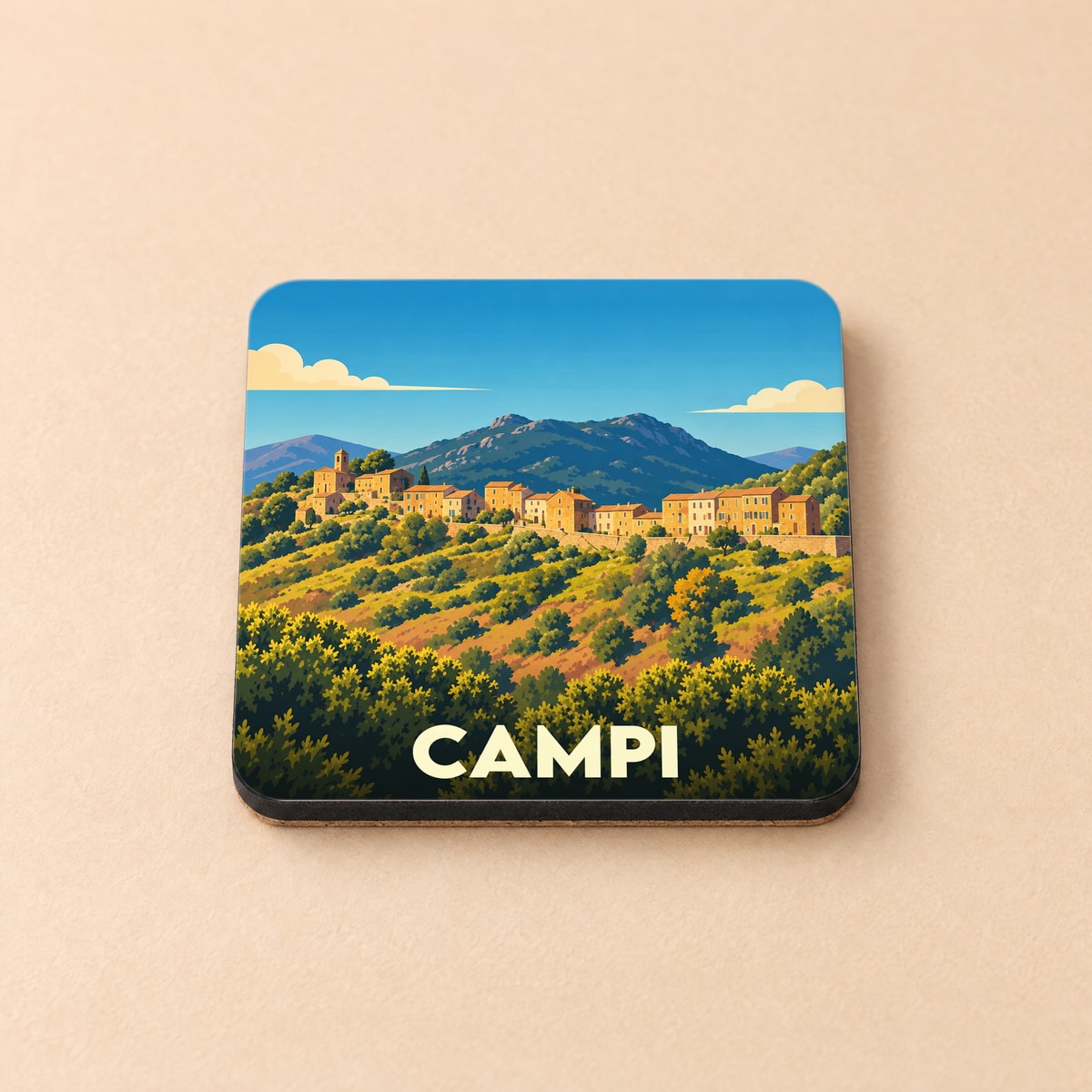 Dessous de verre souvenir de la ville de Campi avec une illustration stylisée d'un village corse en montagne.