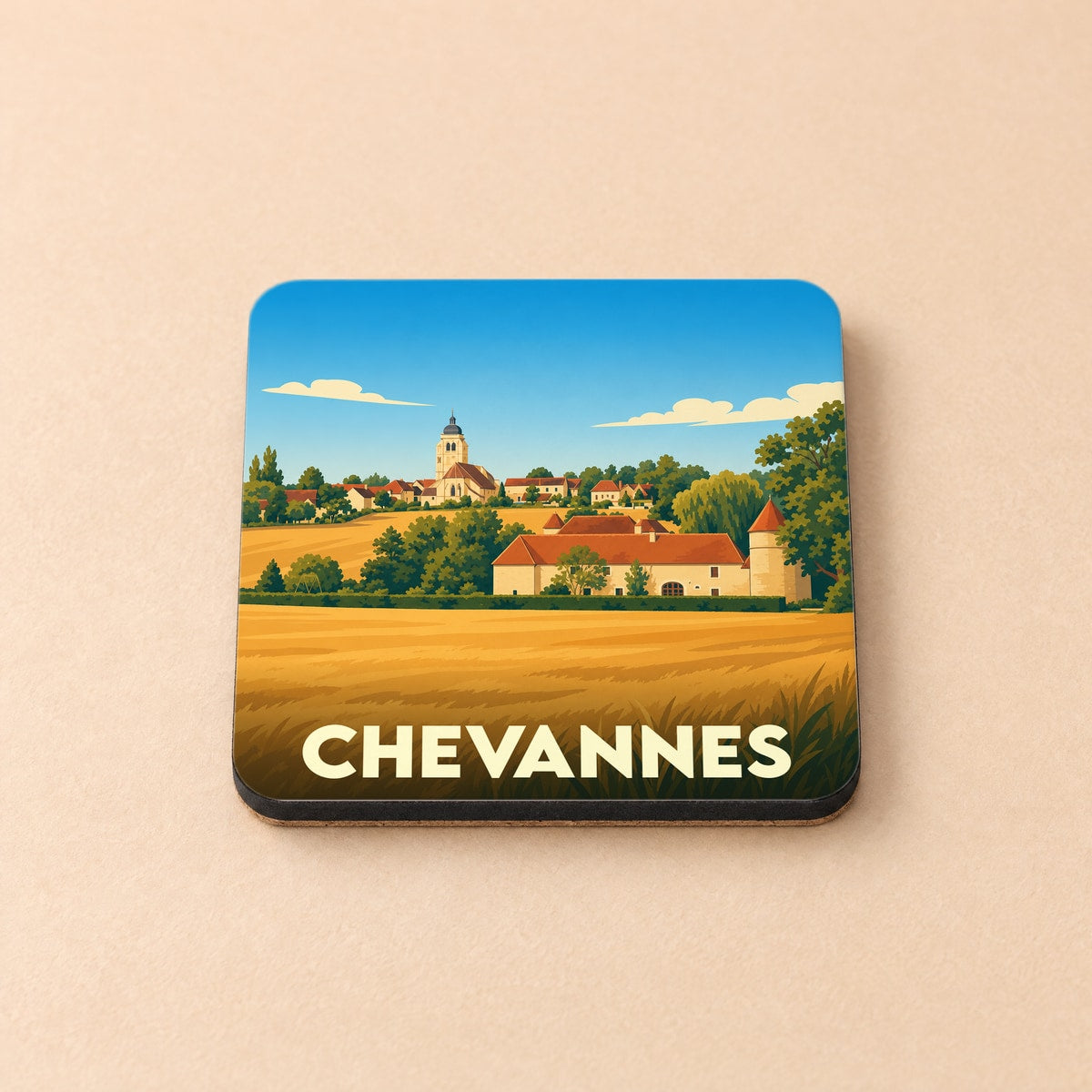 Dessous de verre souvenir de la ville de Chevannes orné d'une illustration stylisée de son paysage et de ses monuments.
