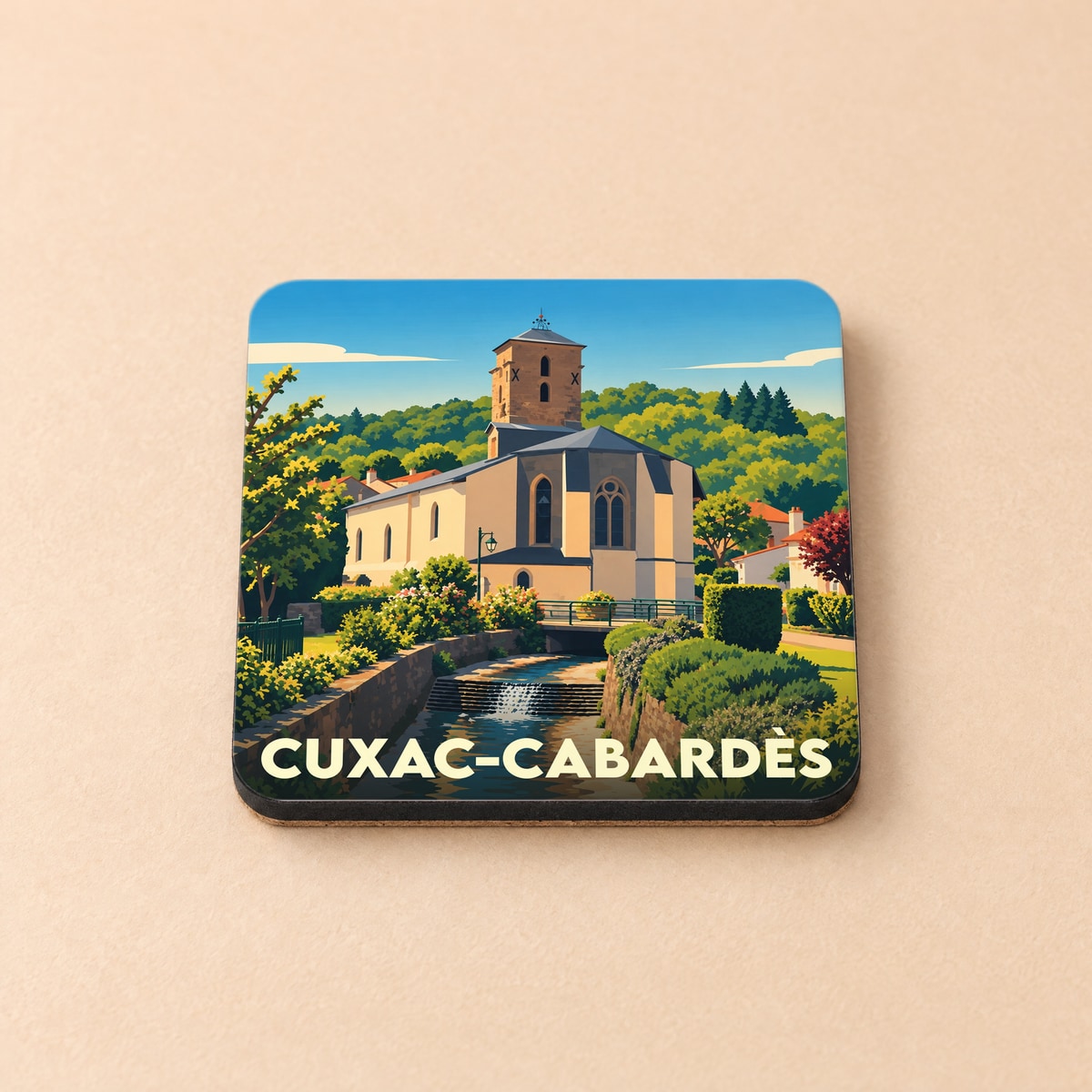 Dessous de verre souvenir de la ville de Cuxac-Cabardès avec une illustration stylisée de son église et de sa rivière.