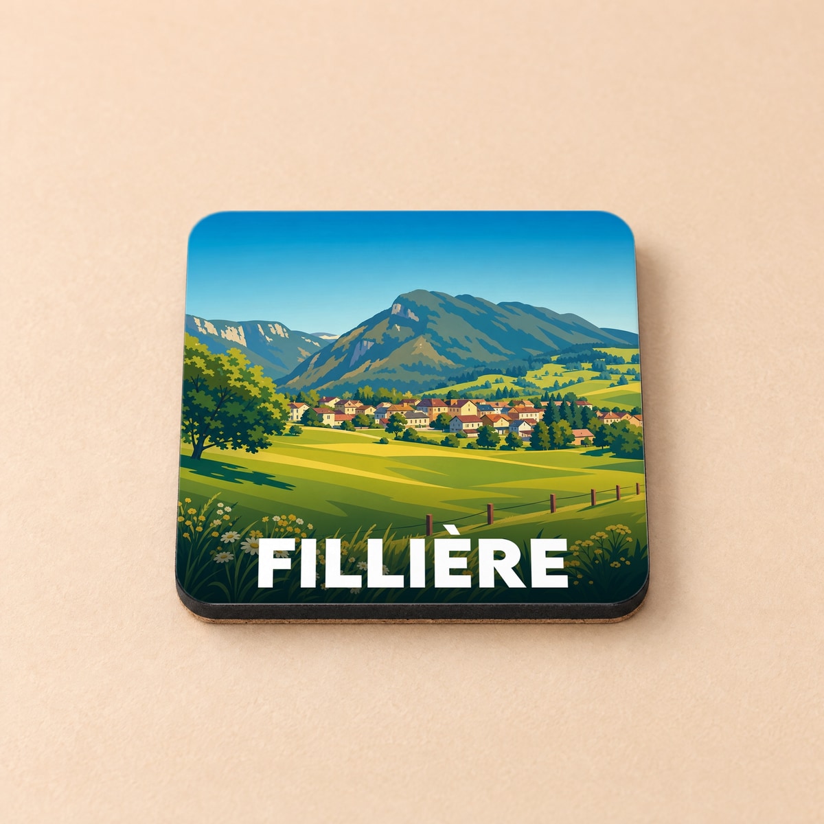 Dessous de verre souvenir de la ville de Fillière avec une illustration de paysage de montagne stylisée.
