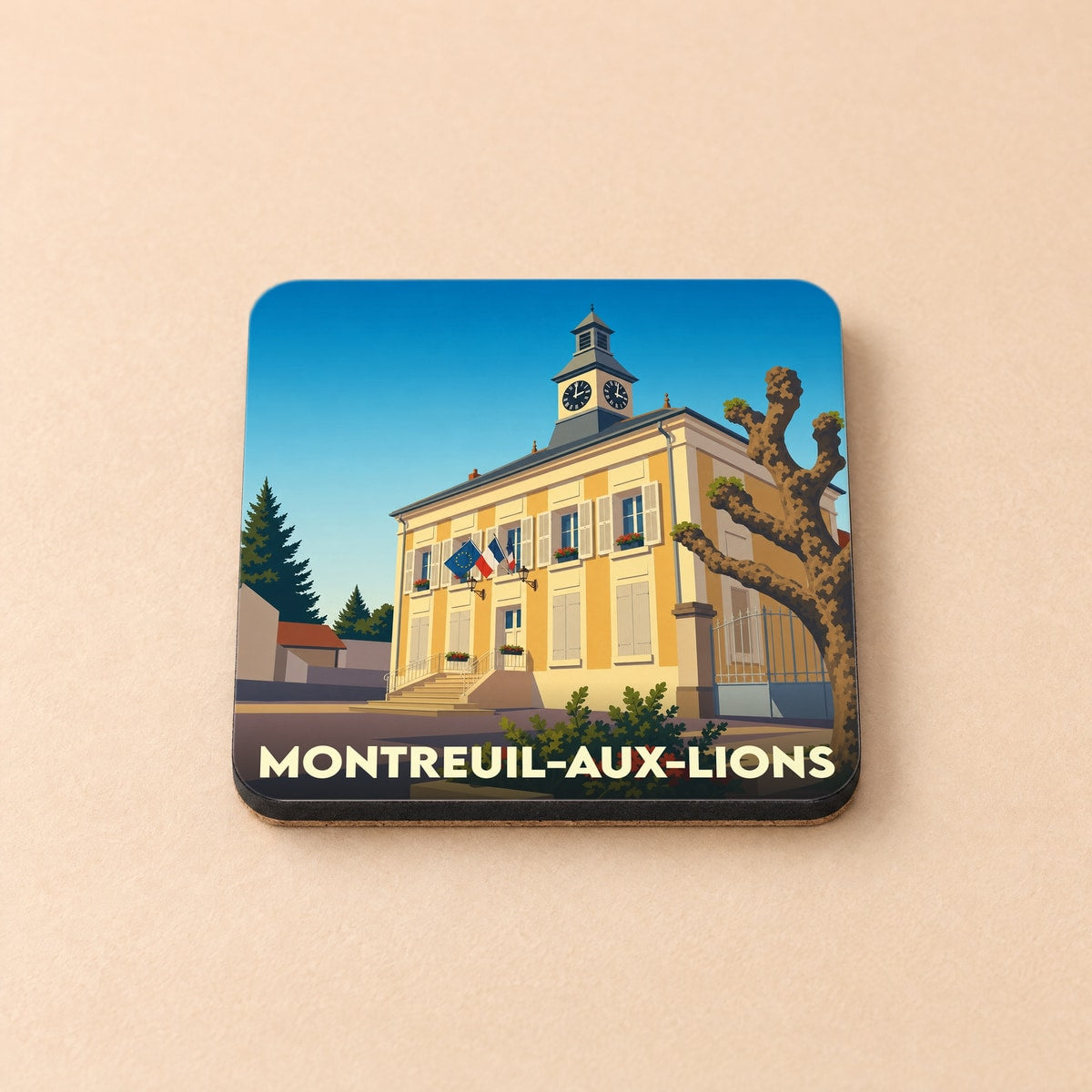 Dessous de verre souvenir de Montreuil-aux-Lions présentant une illustration stylisée de la mairie.