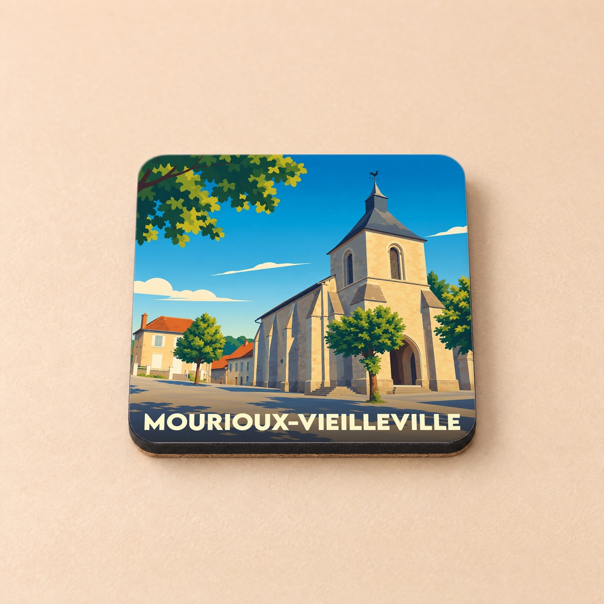 Dessous de verre souvenir de la ville de Mourioux-Vieilleville avec une illustration stylisée de son église.