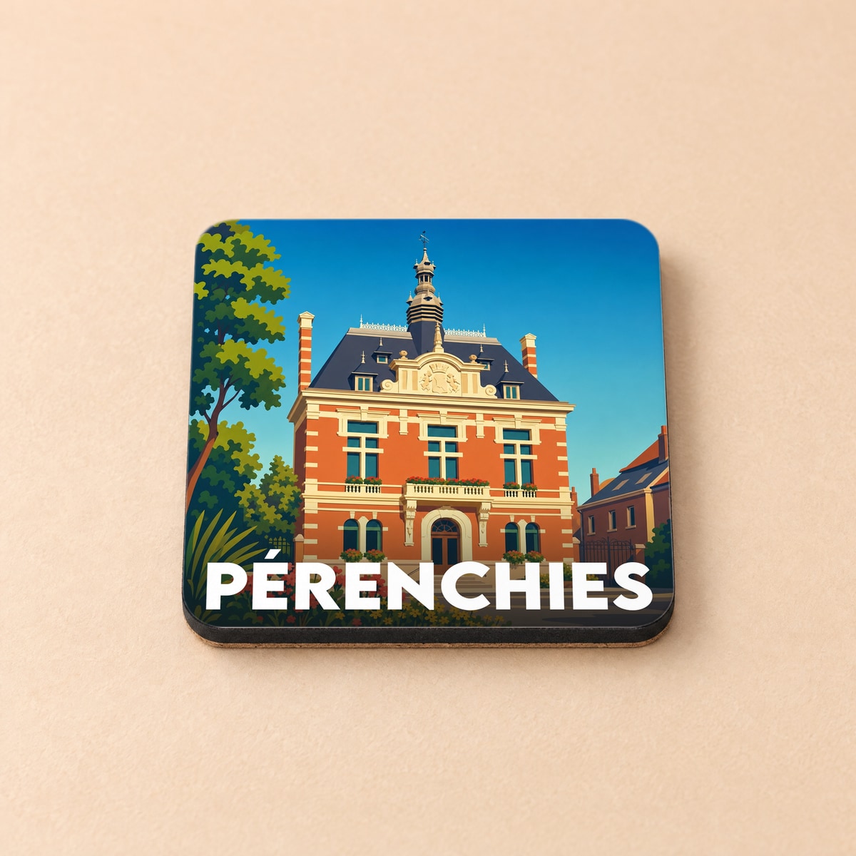 Dessous de verre souvenir de la ville de Pérenchies avec une illustration stylisée de son hôtel de ville.
