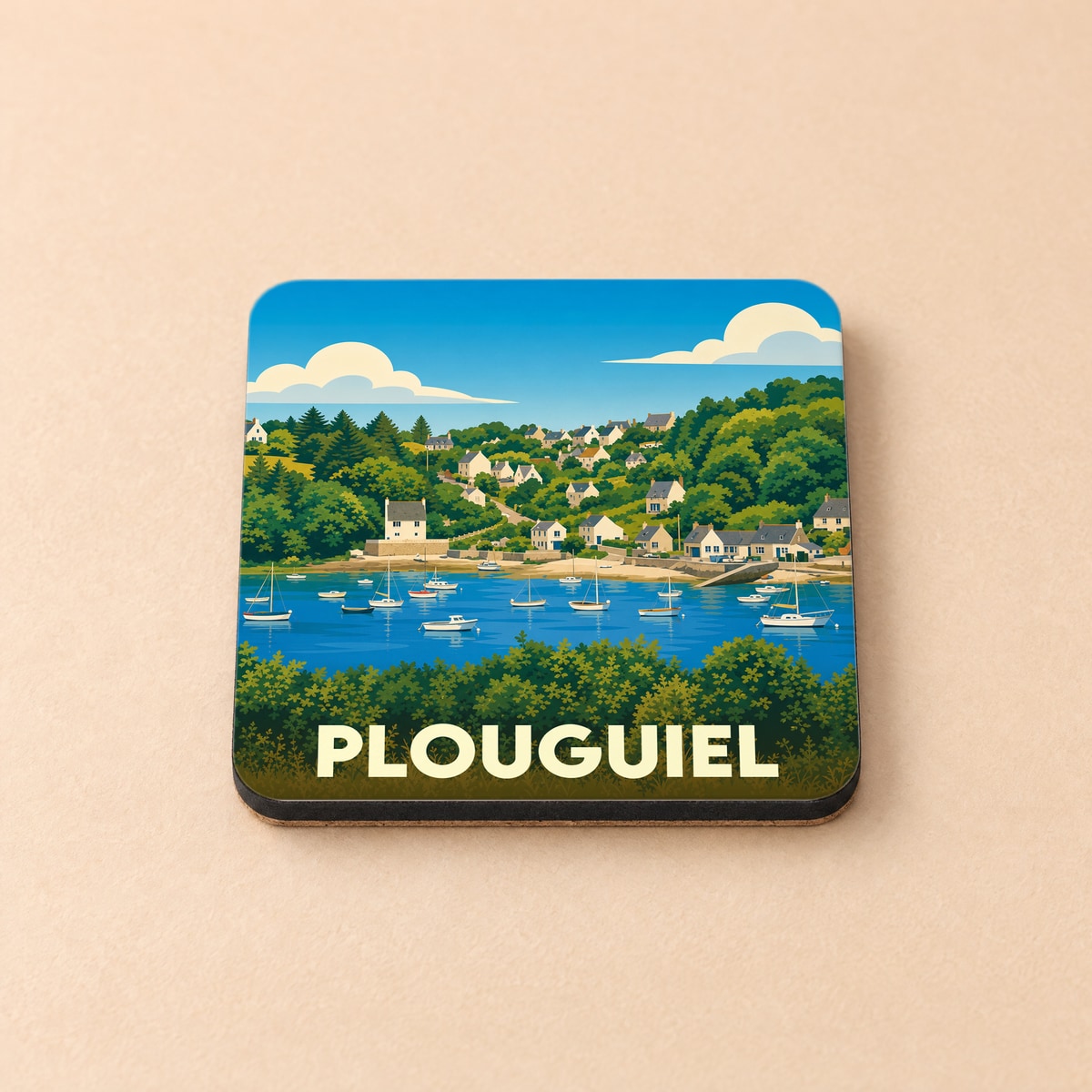 Dessous de verre souvenir de la ville de Plouguiel avec une illustration stylisée du port et des collines.