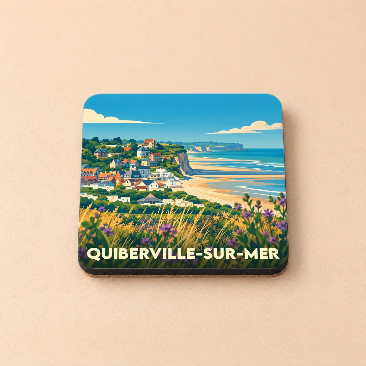Dessous de verre souvenir de Quiberville-sur-Mer illustré par un paysage côtier stylisé.