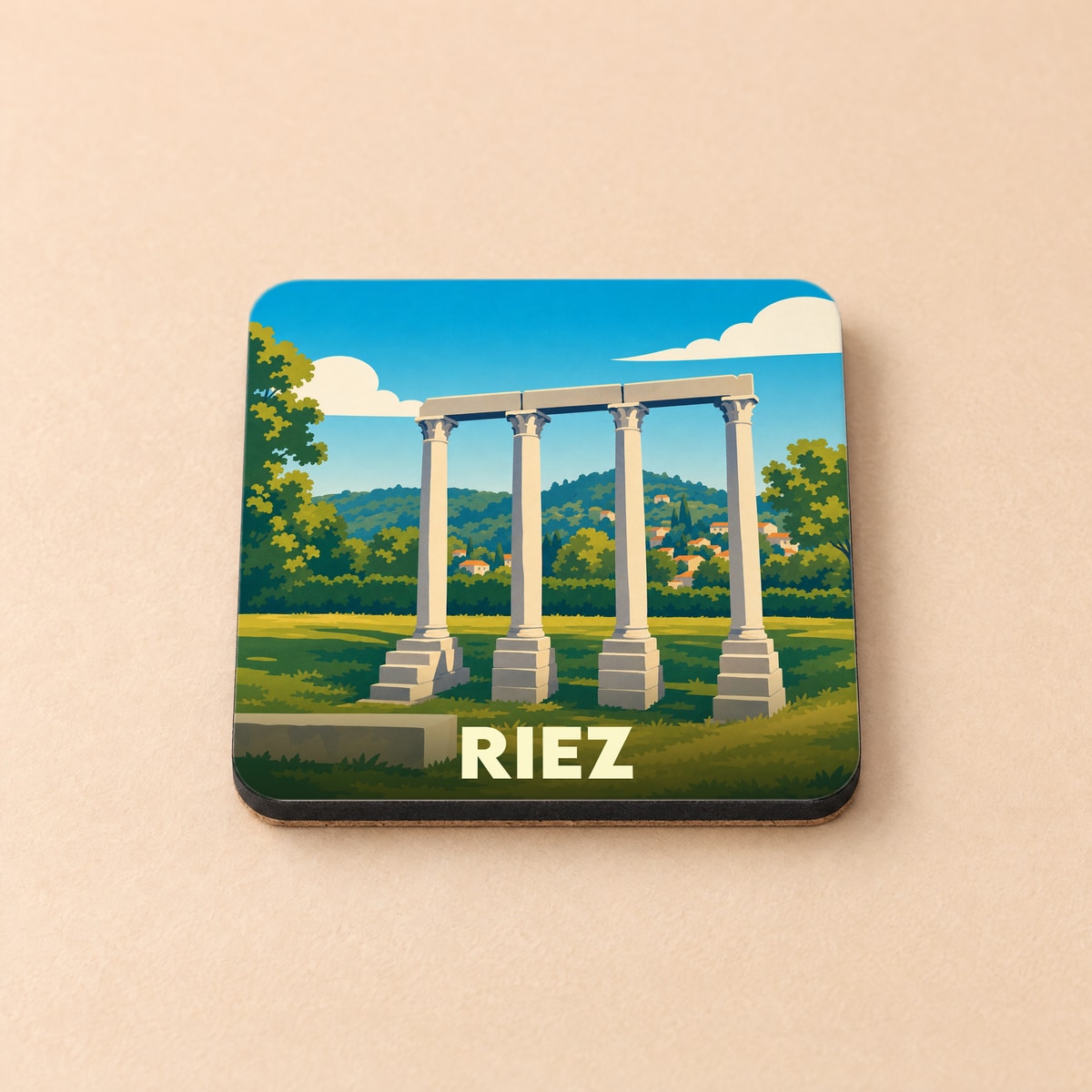 Dessous de verre souvenir de la ville de Riez illustrant les colonnes romaines dans un style épuré.