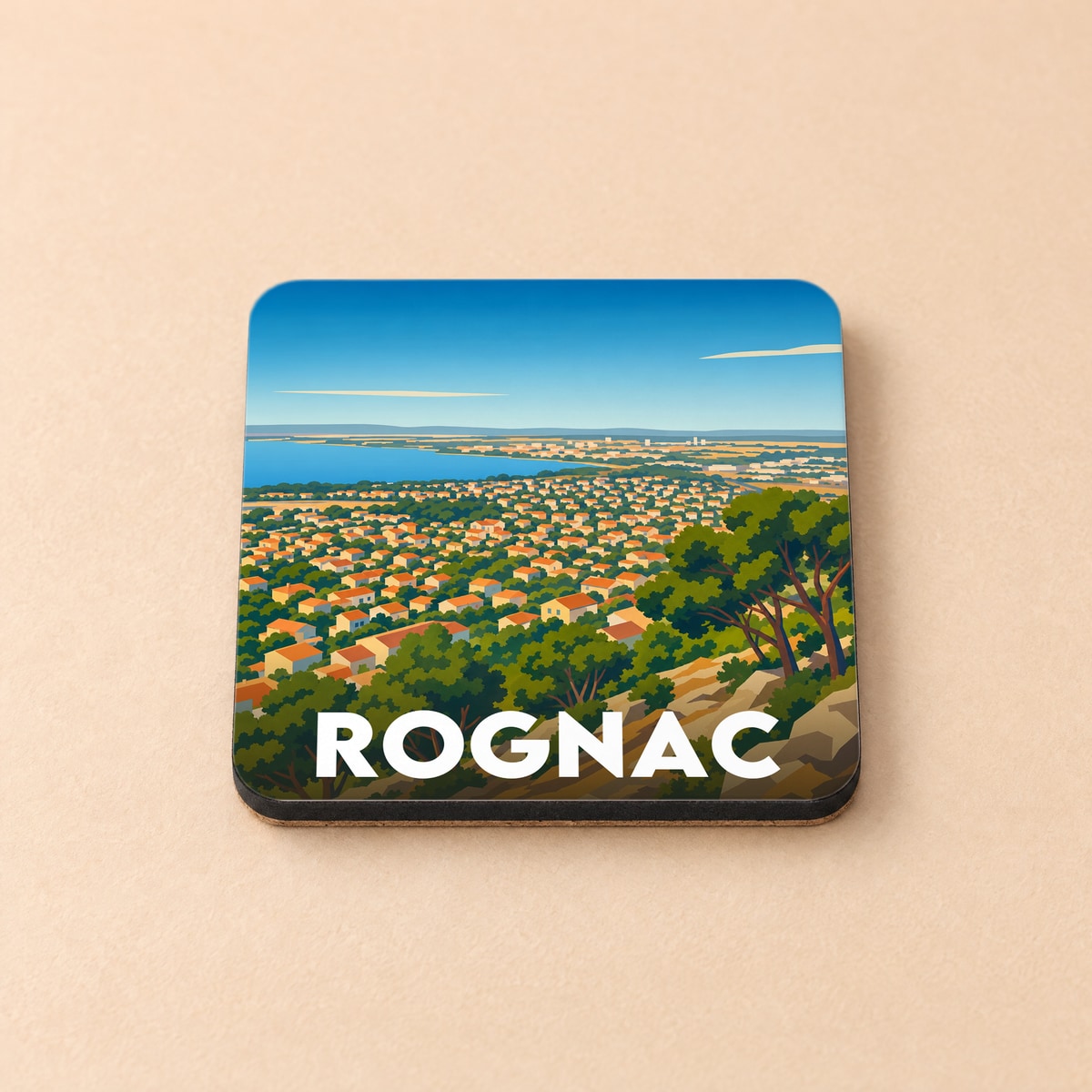Dessous de verre souvenir de la ville de Rognac avec une illustration stylisée.