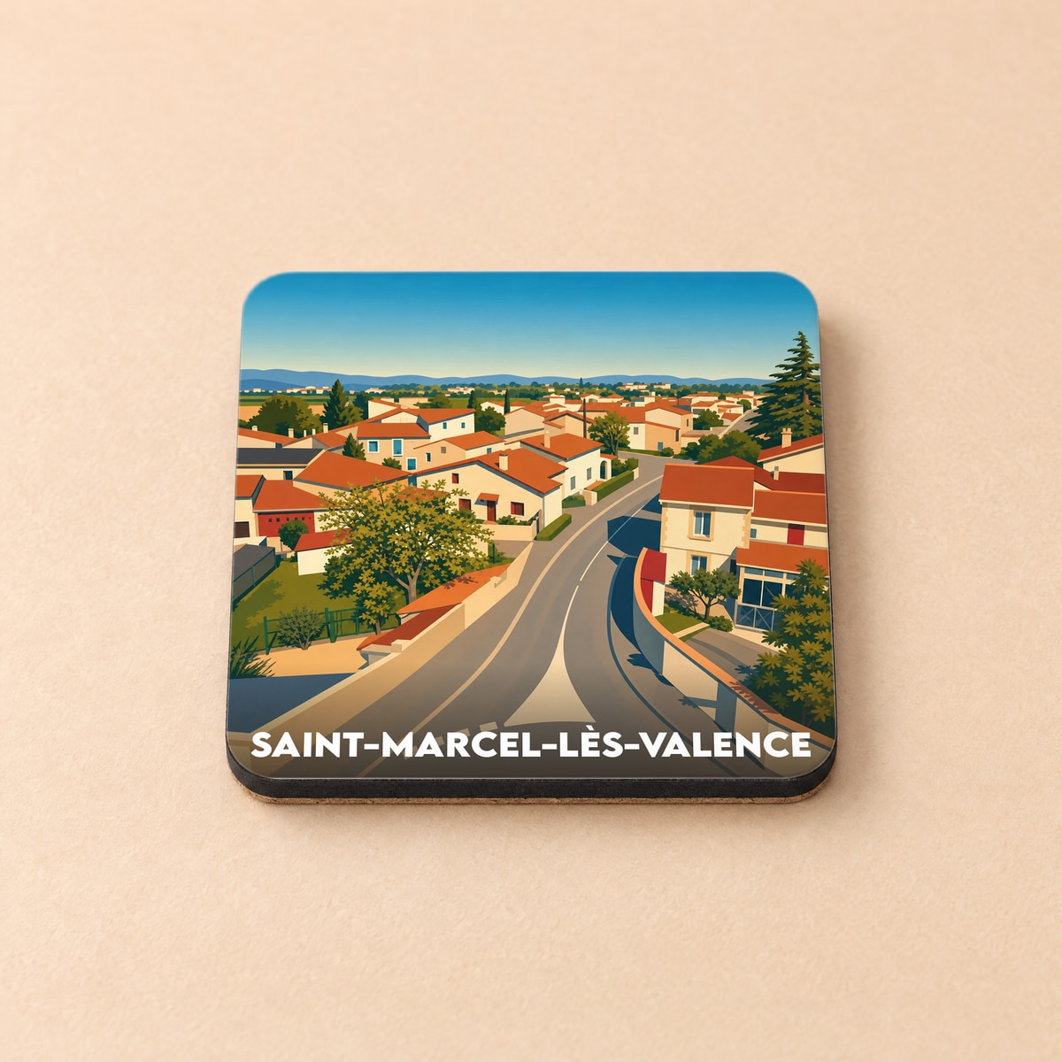 Dessous de verre souvenir de la ville de Saint-Marcel-lès-Valence avec une illustration stylisée.