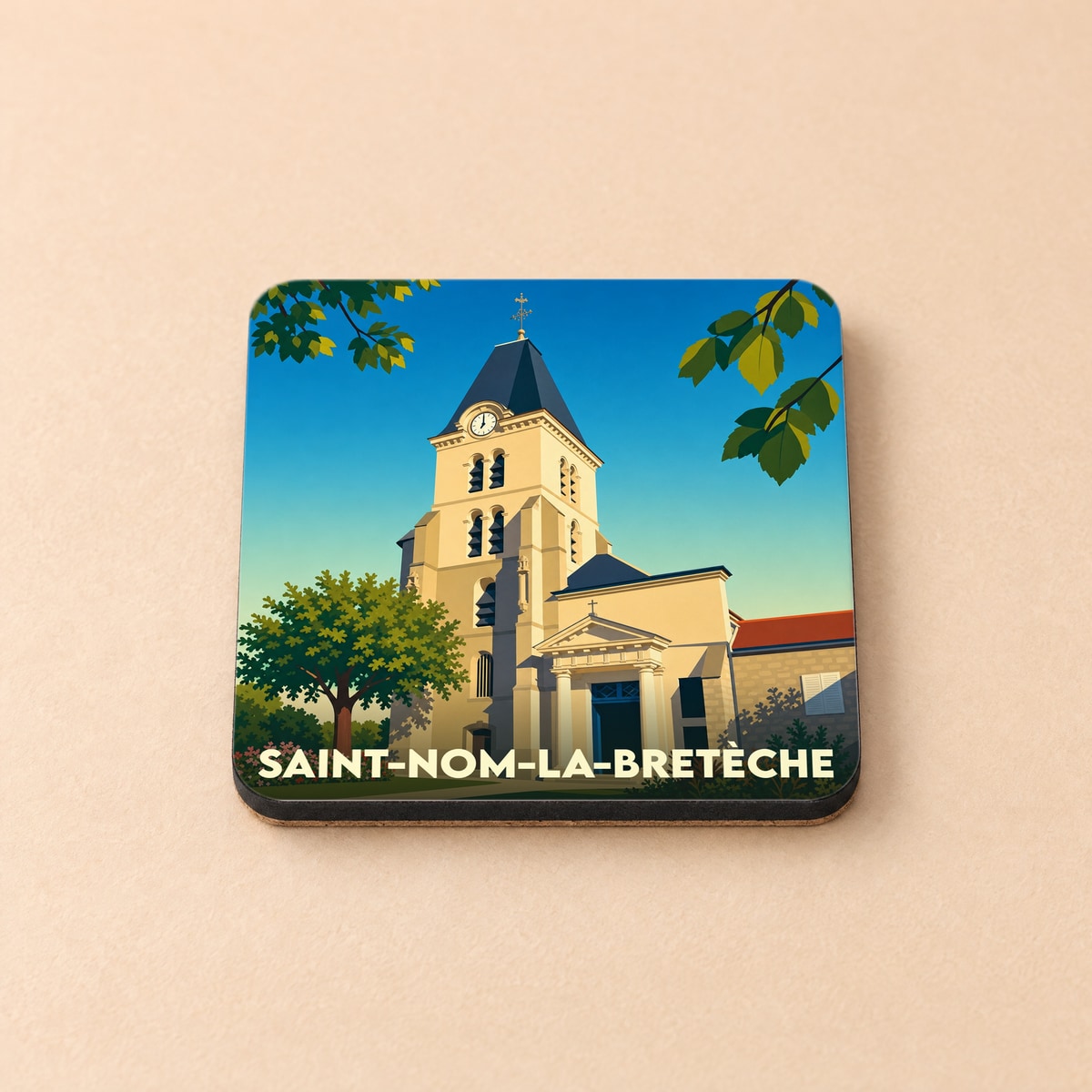 Dessous de verre souvenir de la ville de Saint-Nom-la-Bretèche avec une illustration stylisée de son église.