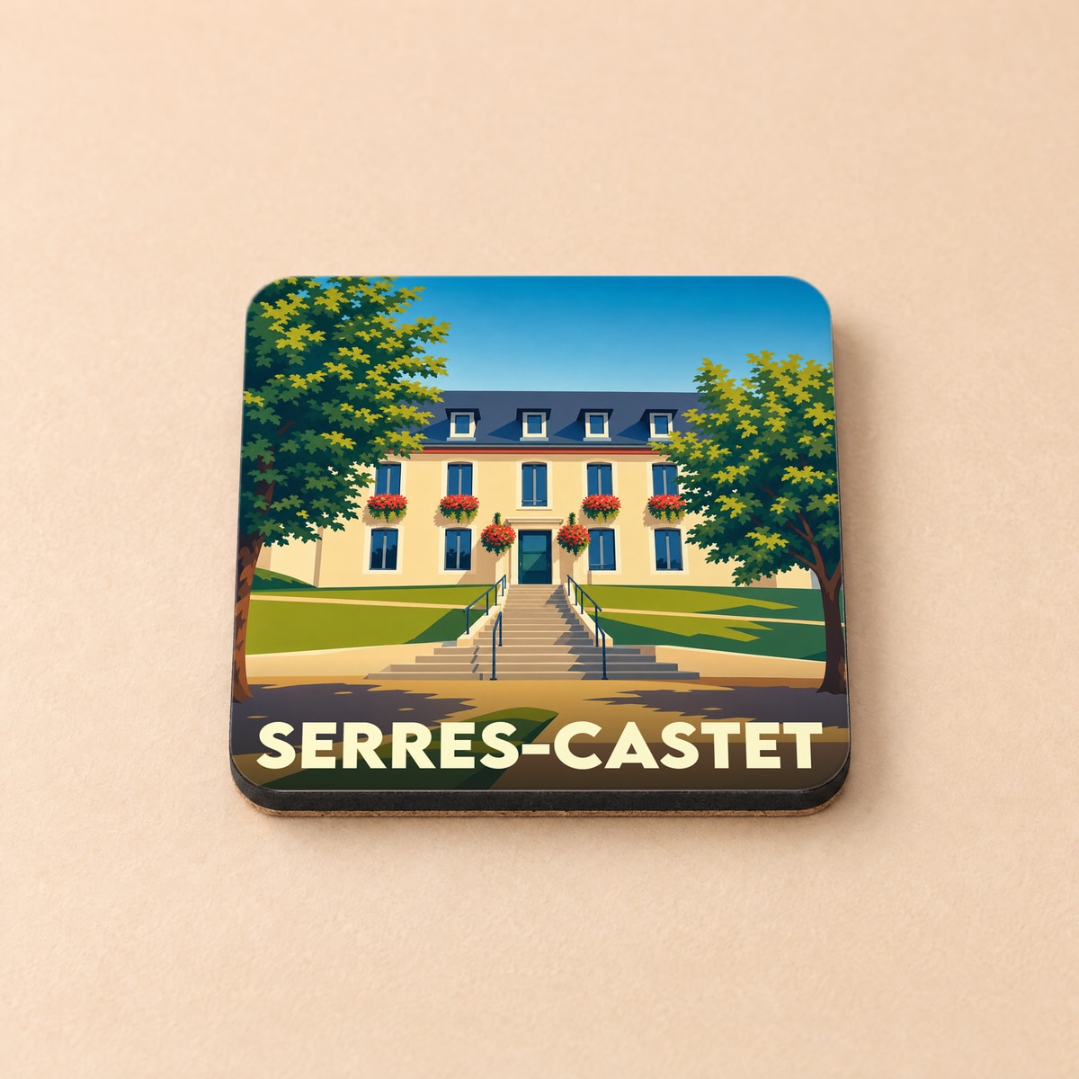 Dessous de verre souvenir de la ville de Serres-Castet avec une illustration stylisée de sa mairie.
