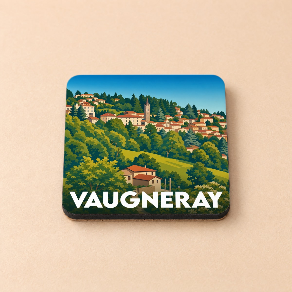 Dessous de verre souvenir de la ville de Vaugneray orné d'une illustration stylisée du village et de ses collines.