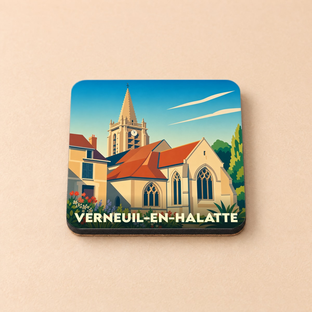 Dessous de verre souvenir de la ville de Verneuil-en-Halatte avec une illustration stylisée de son église.