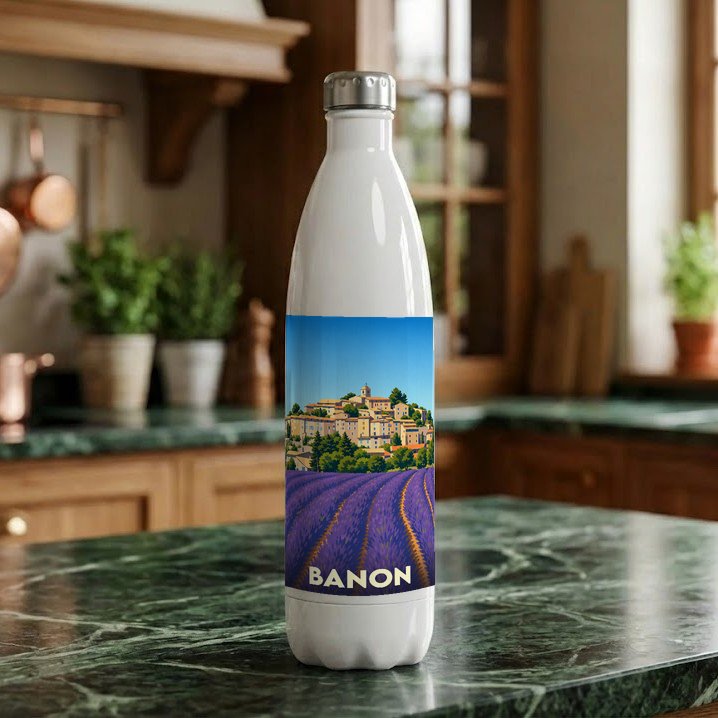 Gourde souvenir de la ville de Banon avec une illustration stylisée d'un champ de lavande et d'un village perché.