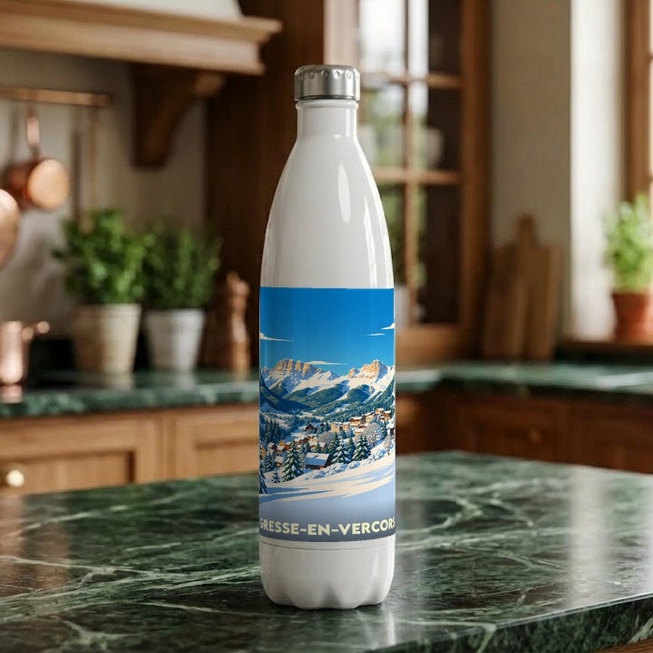 Gourde souvenir de Gresse-en-Vercors avec une illustration hivernale stylisée de la station.