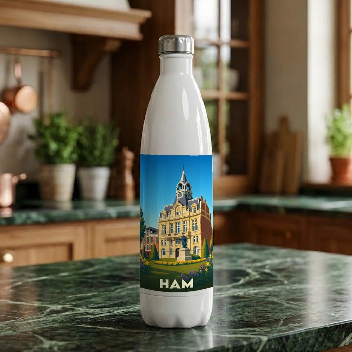 Gourde souvenir de la ville de Ham ornée d'une illustration stylisée de son hôtel de ville.