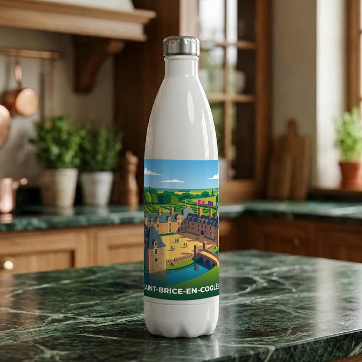 Gourde souvenir de la ville de Saint-Brice-en-Coglès avec une illustration stylisée.