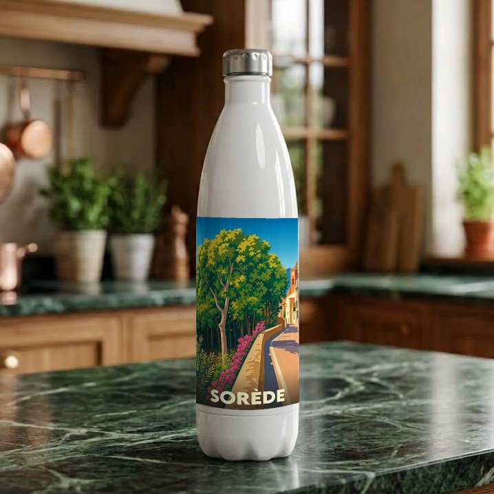 Gourde blanche souvenir de la ville de Sorède ornée d'une illustration stylisée de ses paysages.