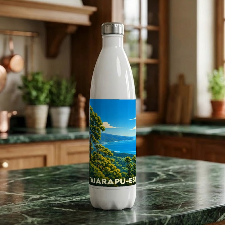 Gourde souvenir de la ville de Taiarapu-Est avec une illustration de paysage côtier stylisée.