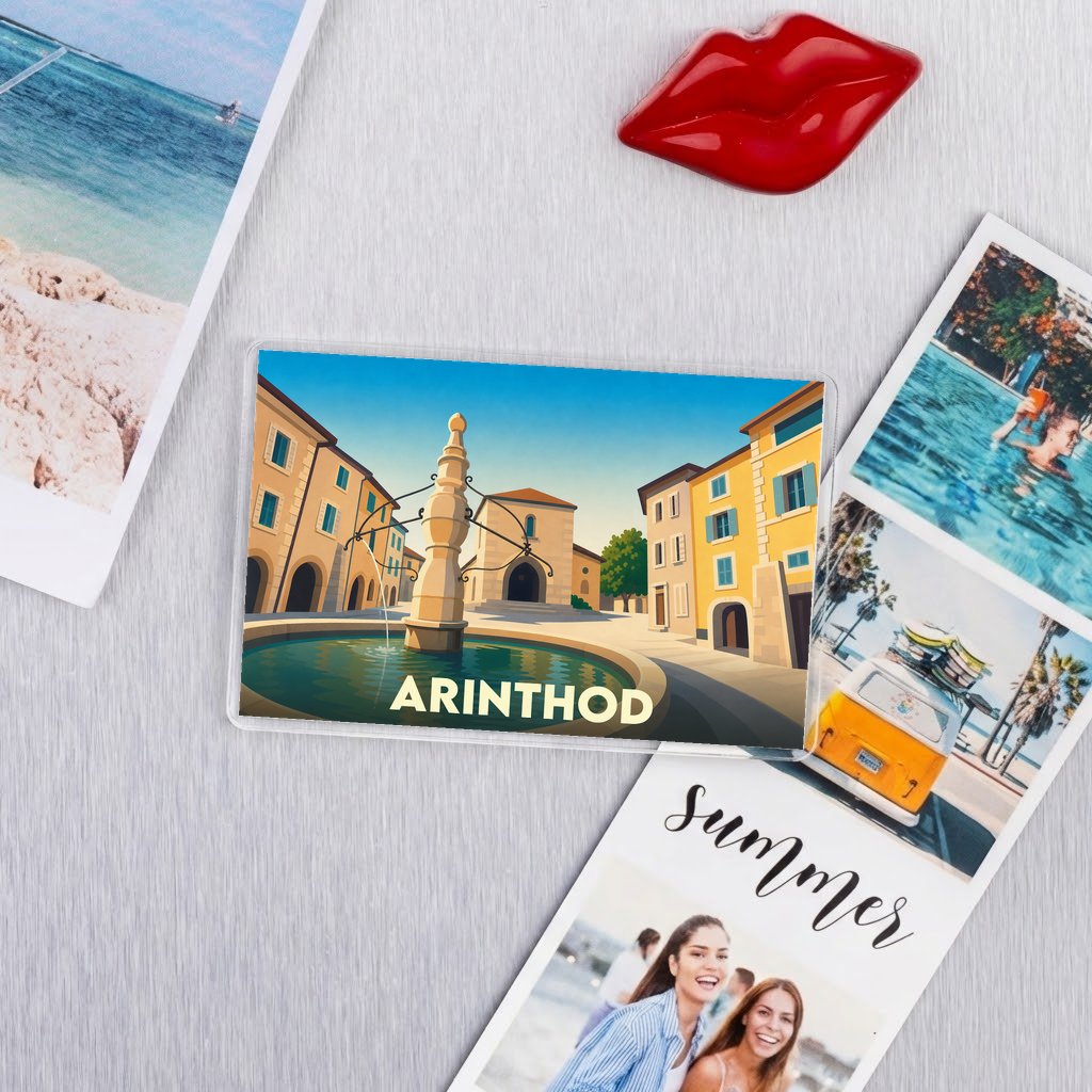 Magnet souvenir de la ville d'Arinthod avec une illustration stylisée d'une fontaine sur une place de village.