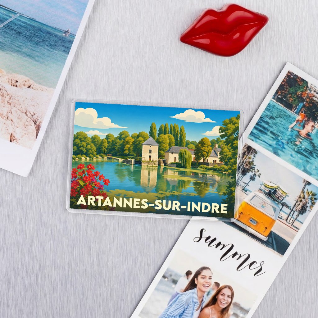 Magnet souvenir de la ville d'Artannes-sur-Indre avec une illustration stylisée d'un paysage fluvial.