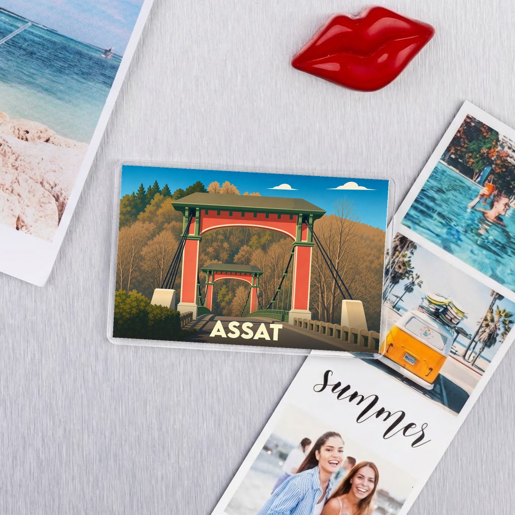 Magnet souvenir de la ville d'Assat avec une illustration stylisée de son pont.