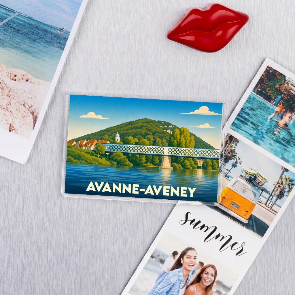 Magnet souvenir de la ville d'Avanne-Aveney avec une illustration stylisée d'un pont et d'un paysage verdoyant.