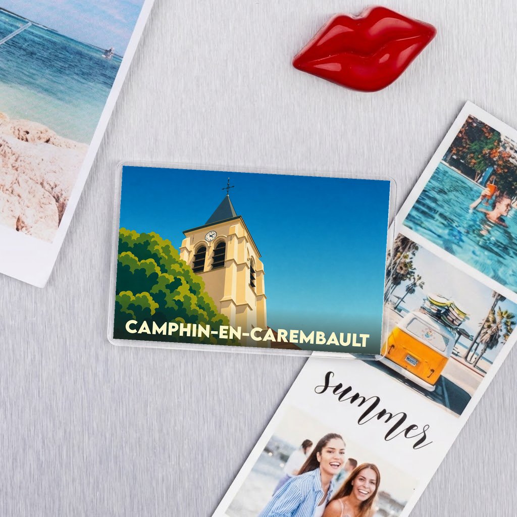 Magnet souvenir de la ville de Camphin-en-Carembault avec une illustration stylisée de son église.