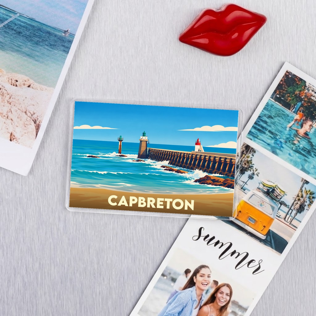 Magnet souvenir de la ville de Capbreton avec une illustration stylisée de son estacade.