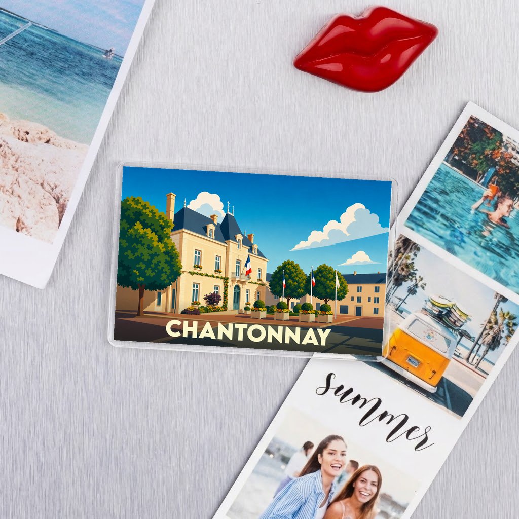 Magnet souvenir de la ville de Chantonnay avec une illustration stylisée de l'hôtel de ville.
