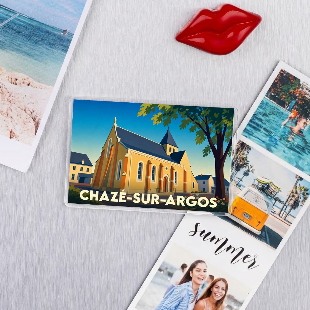 Magnet souvenir de la ville de Chazé-sur-Argos avec une illustration stylisée d'une église.