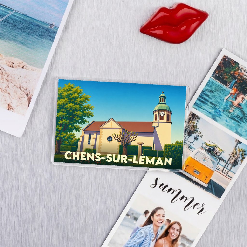 Magnet souvenir de la ville de Chens-sur-Léman avec une illustration stylisée de son église.