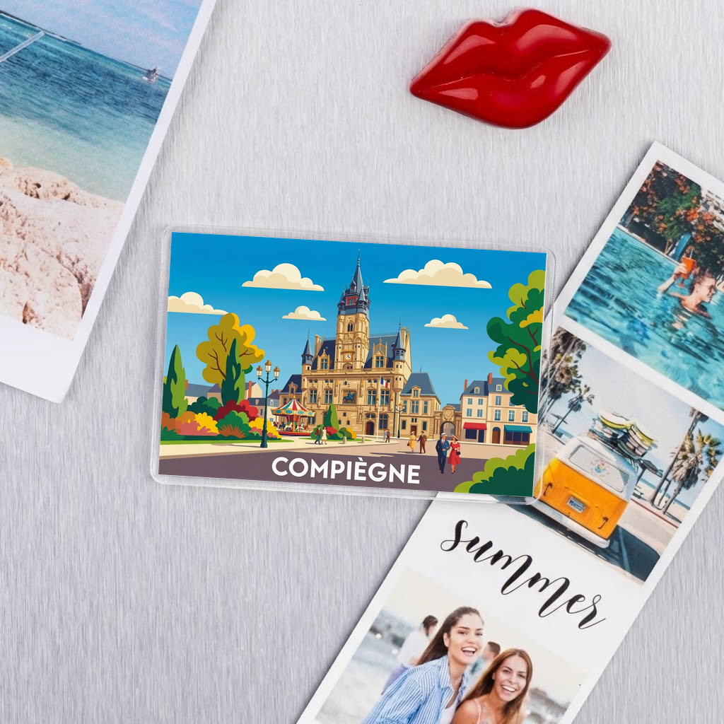 Magnet souvenir de la ville de Compiègne avec une illustration stylisée.