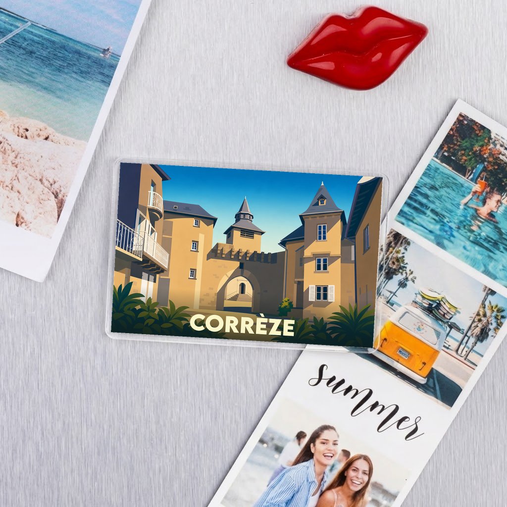 Magnet souvenir de la ville de Corrèze avec une illustration stylisée de son architecture médiévale.